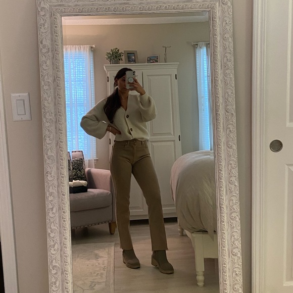 Beige / tan high waisted straight leg jeans - Picture 6 of 10